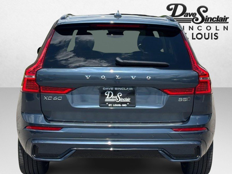 Used 2024 Volvo XC60 B5 Ultimate w/ Protection Package Premier AWD/4WD image 4