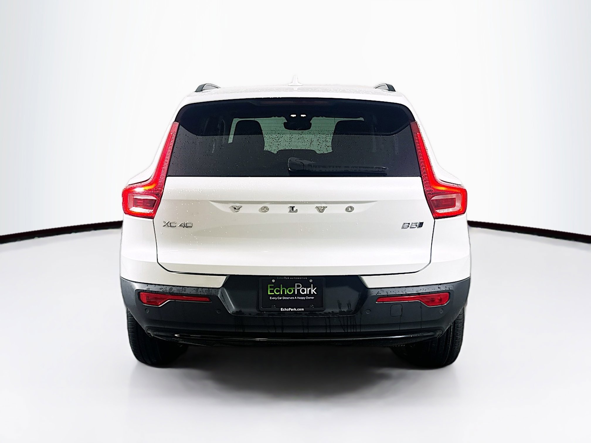 Used 2024 Volvo XC40 B5 Plus w/ Climate Package image 7