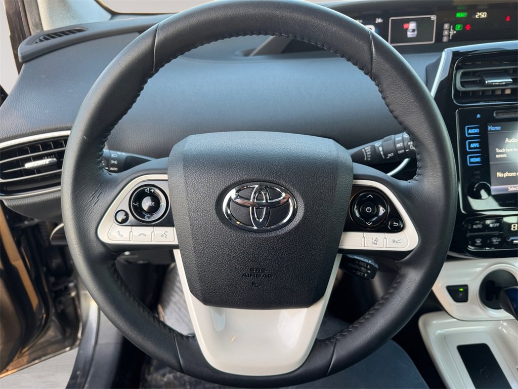 Used 2016 Toyota Prius Three image 12