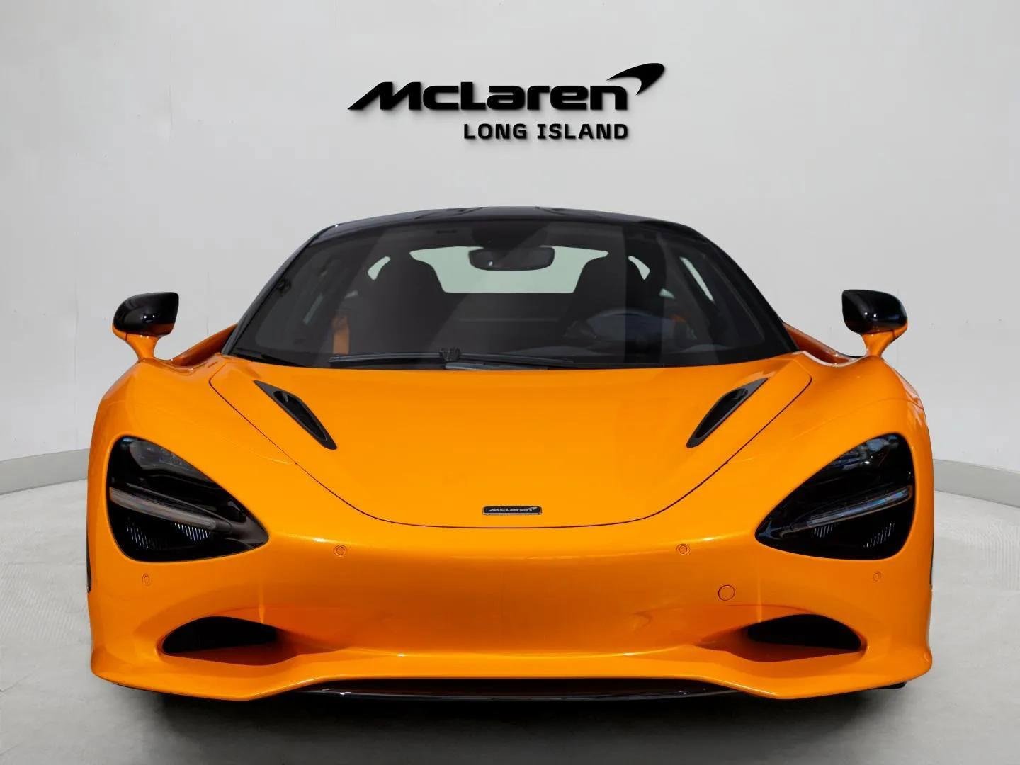 New 2025 McLaren 750S image 2