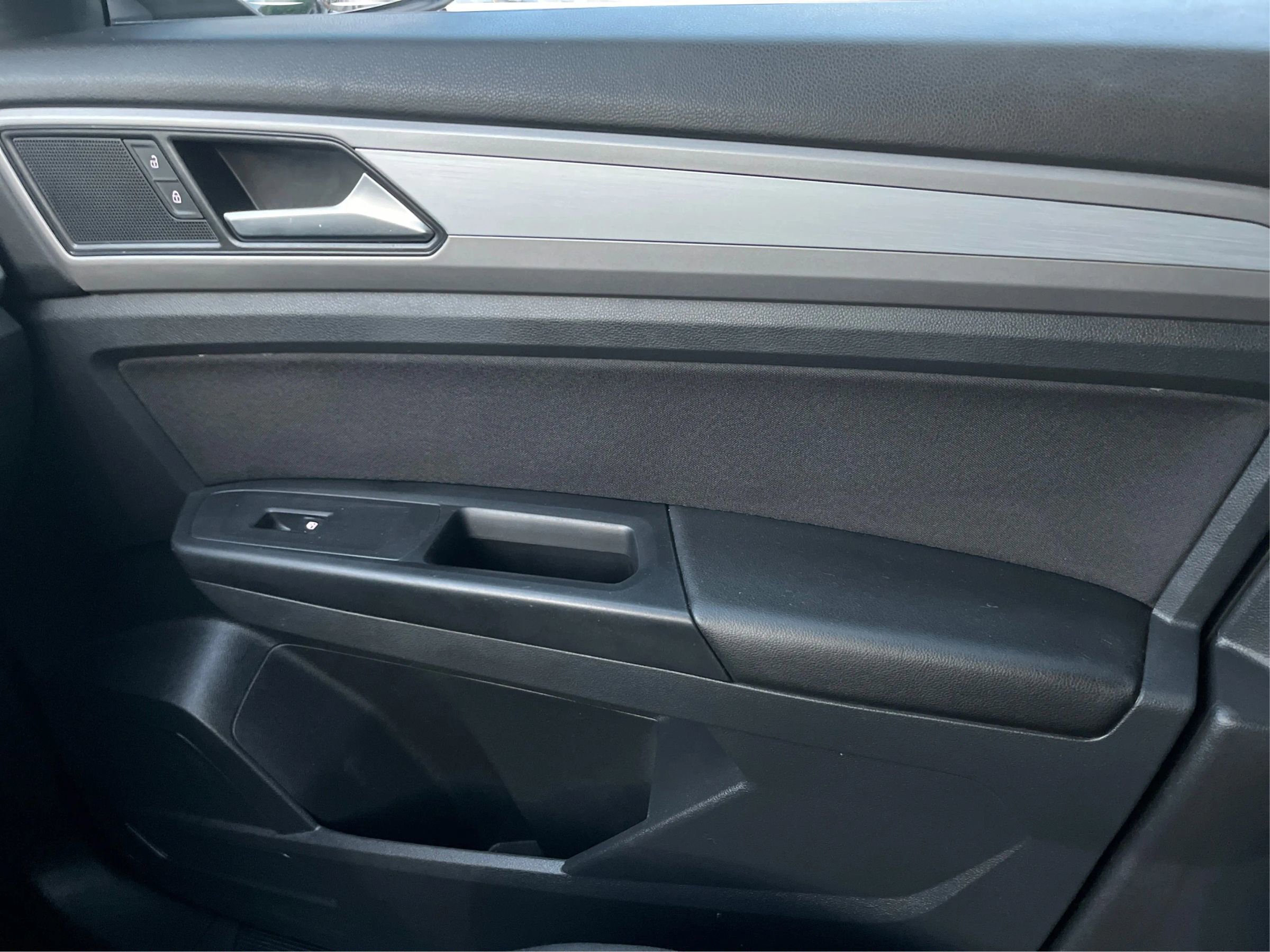 Used 2021 Volkswagen Atlas S image 20