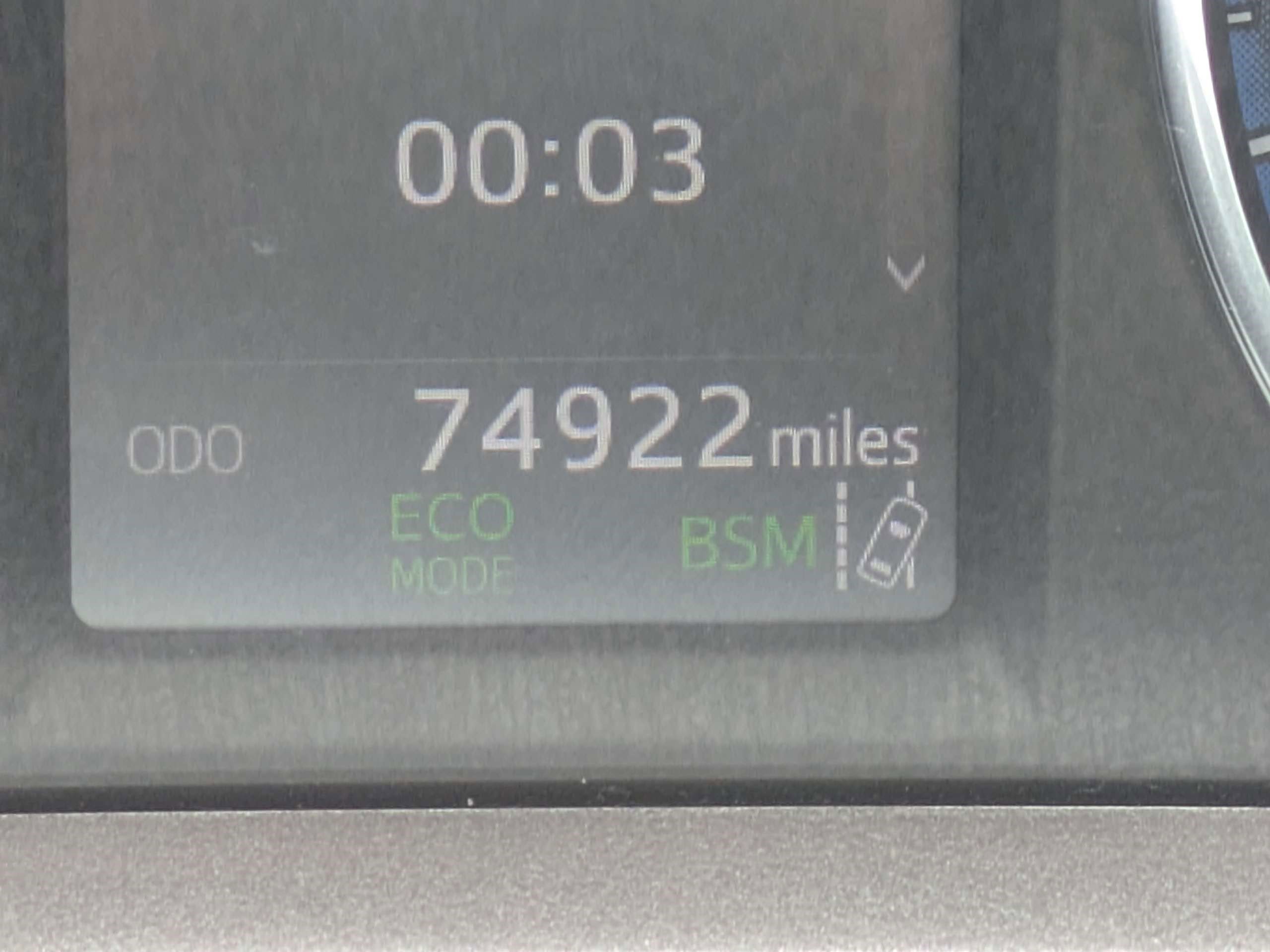 Used 2018 Toyota RAV4 Limited FWD image 27