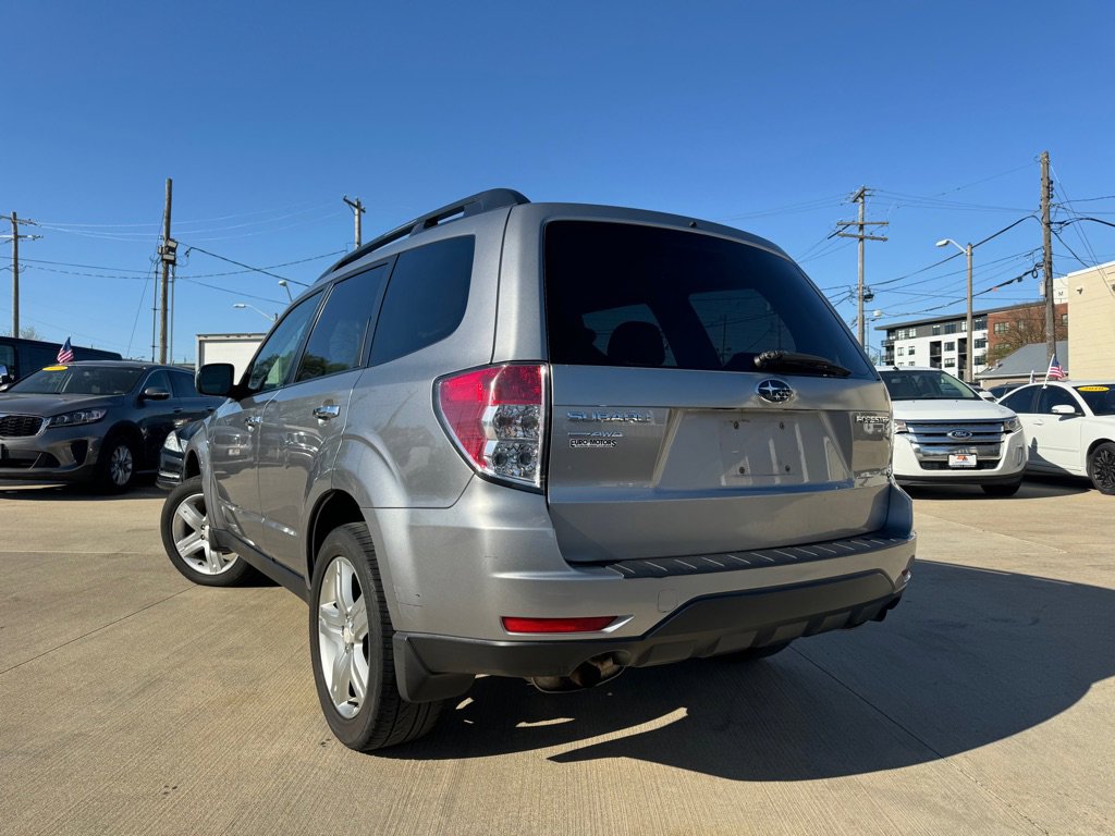 Used 2010 Subaru Forester 2.5X Premium w/ Popular Equipment Group 1A image 5