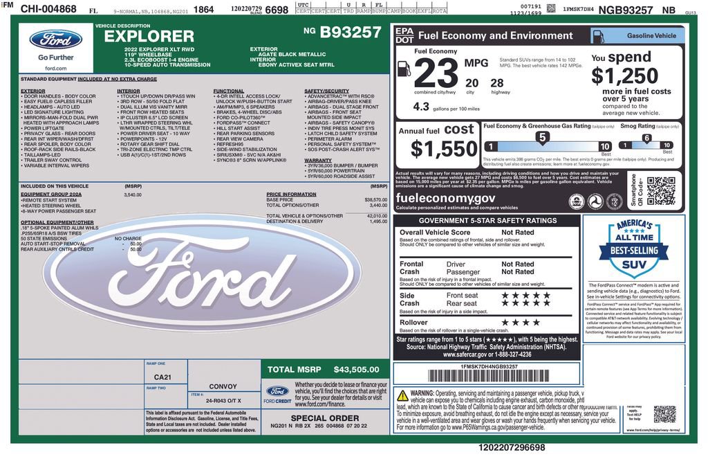 Used 2022 Ford Explorer XLT w/ Equipment Group 202A image 6