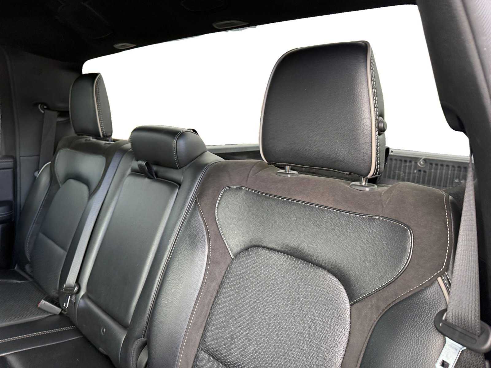 Used 2024 RAM 1500 Laramie image 16