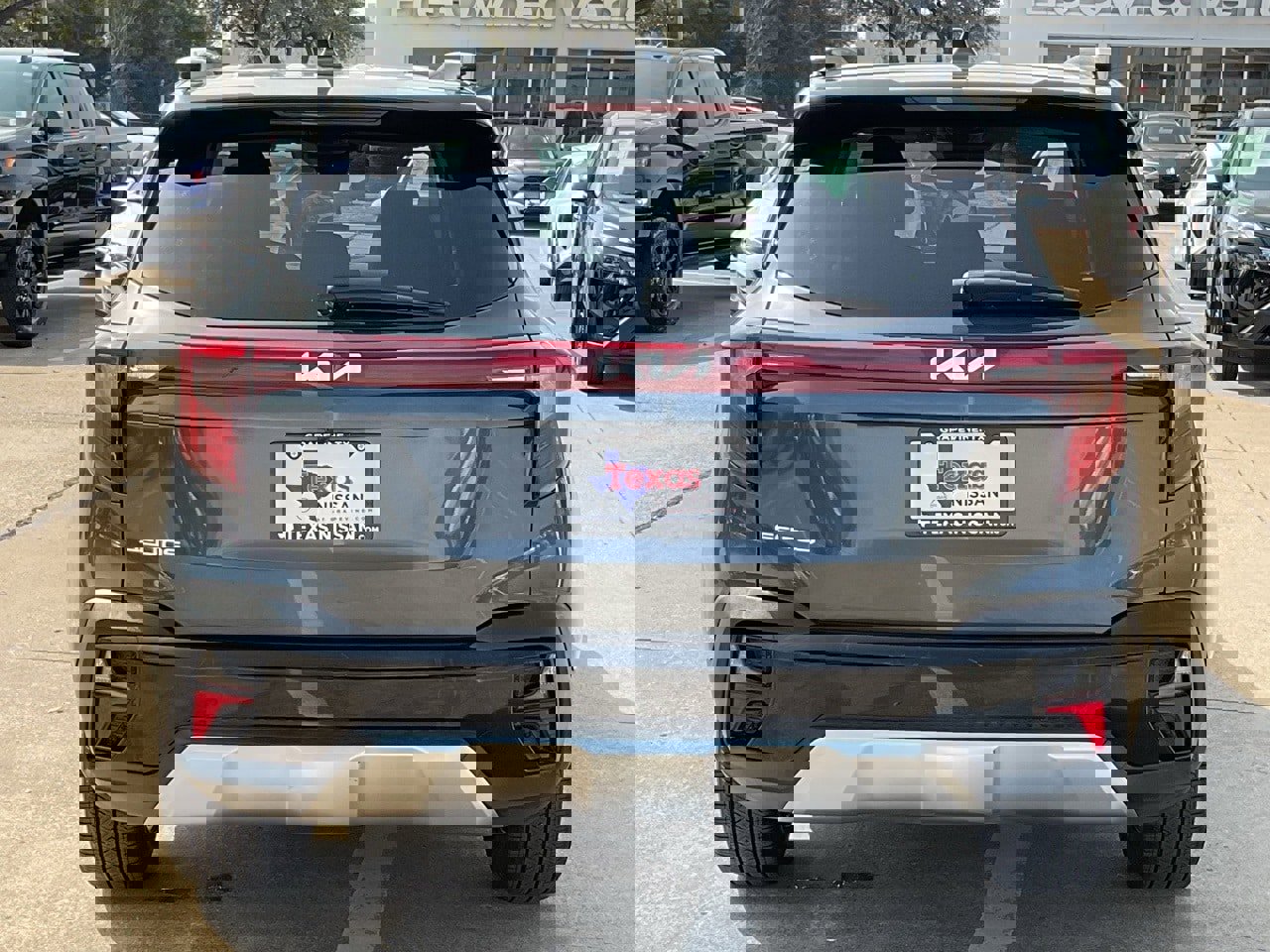 Used 2025 Kia Seltos S image 6