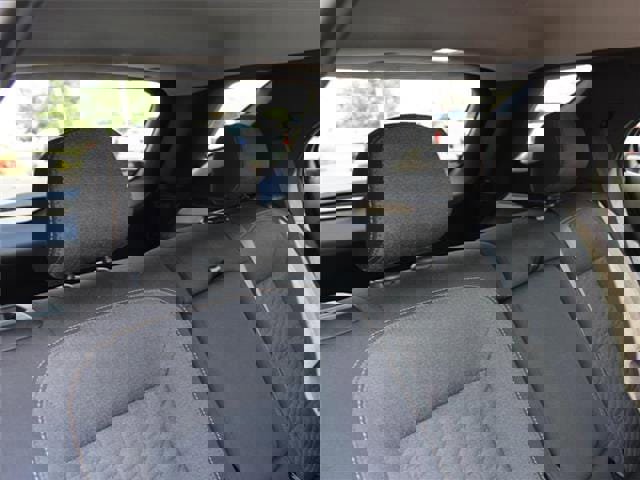 Used 2021 Chevrolet Equinox LT image 32