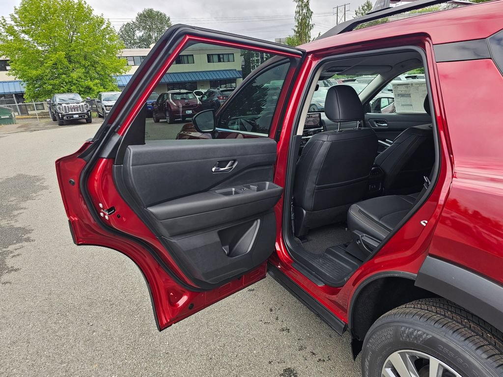 New 2026 Nissan Pathfinder SL AWD/4WD image 19