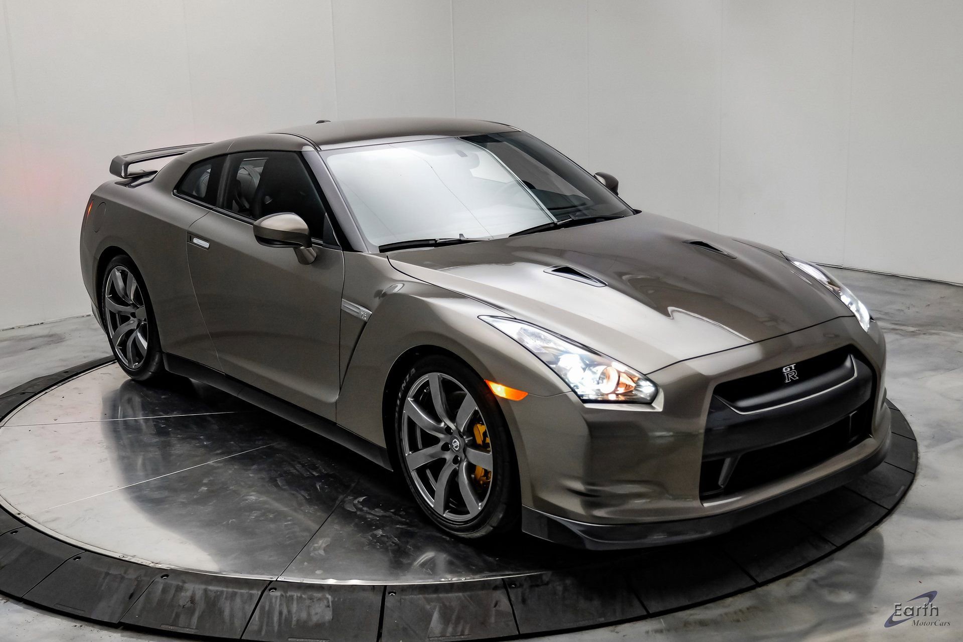 Used 2009 Nissan GT-R Premium image 27