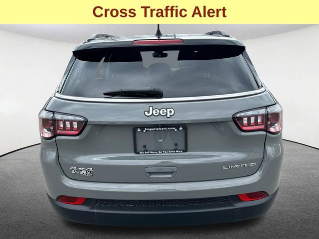 Used 2022 Jeep Compass Limited image 9