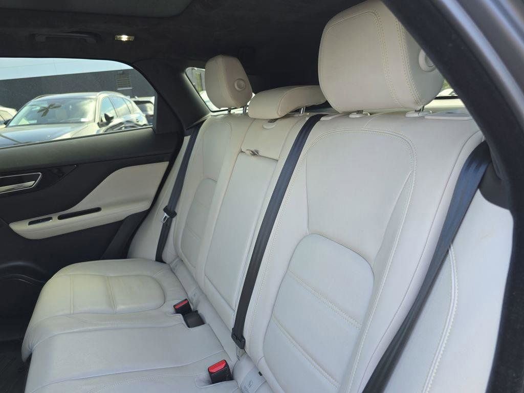 Used 2020 Jaguar F-PACE Prestige image 14