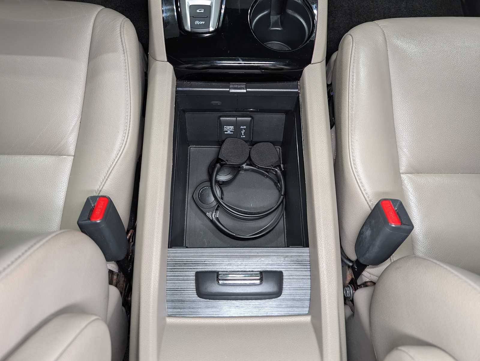 Used 2016 Honda Pilot Touring image 20