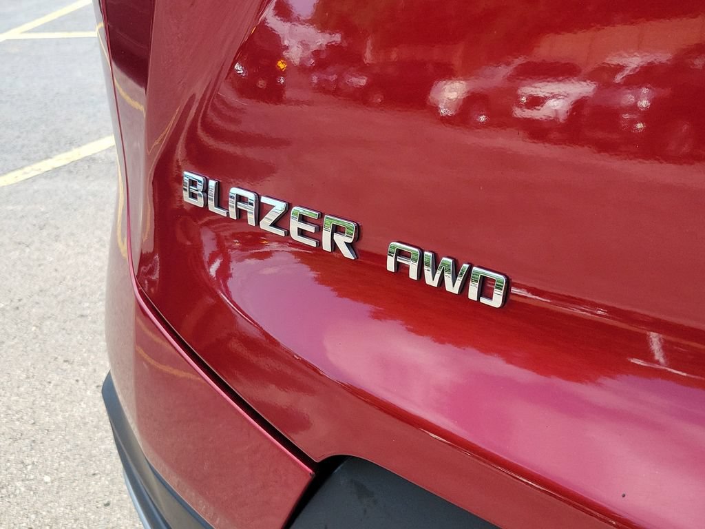 Used 2025 Chevrolet Blazer LT AWD/4WD image 8