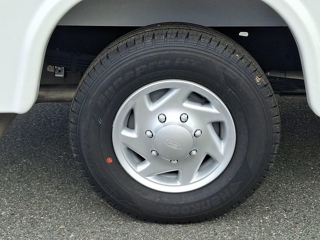 New 2026 Ford E-350 and Econoline 350 Super Duty w/ Power Equipment Group image 5