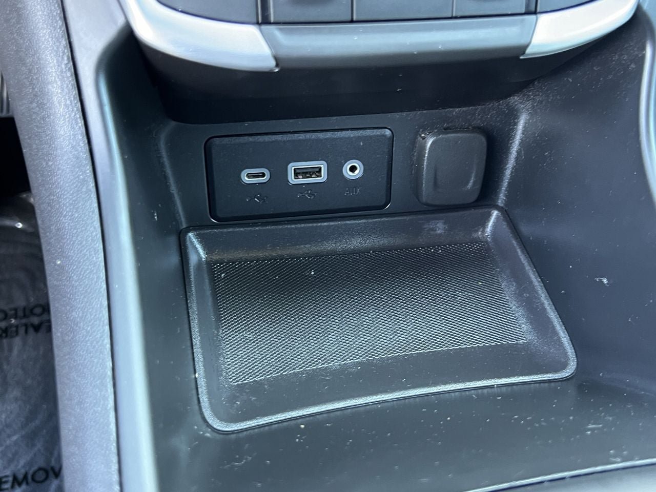 Used 2023 GMC Terrain SLE w/ Driver Convenience Package FWD image 16