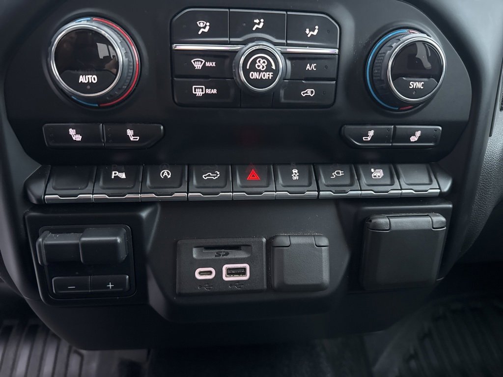 Used 2019 Chevrolet Silverado 1500 LT image 17