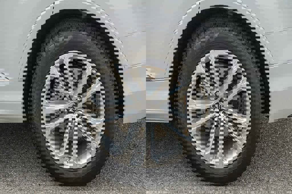 Used 2025 Audi Q7 3.0T Prestige w/ Prestige Package image 11