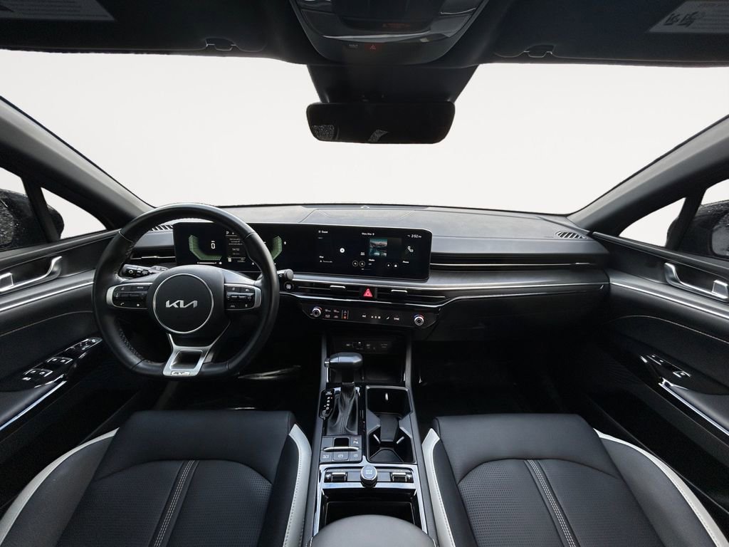 Used 2025 Kia K5 GT-Line image 13