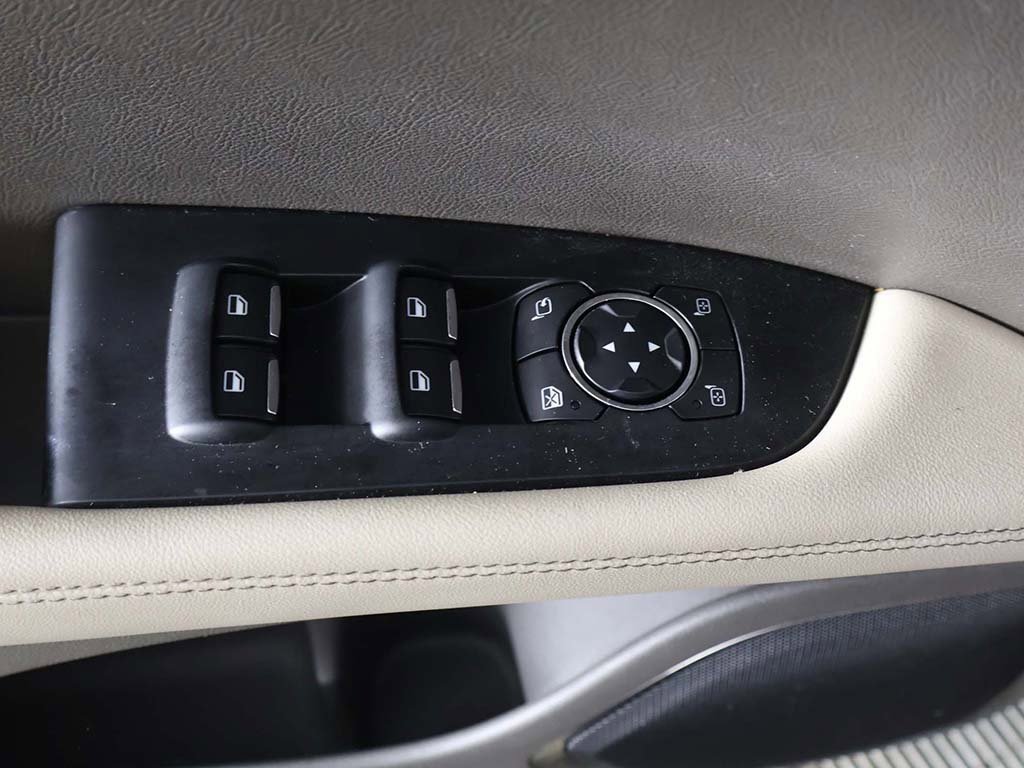 Used 2022 Lincoln Nautilus Reserve w/ Luxury Package image 39