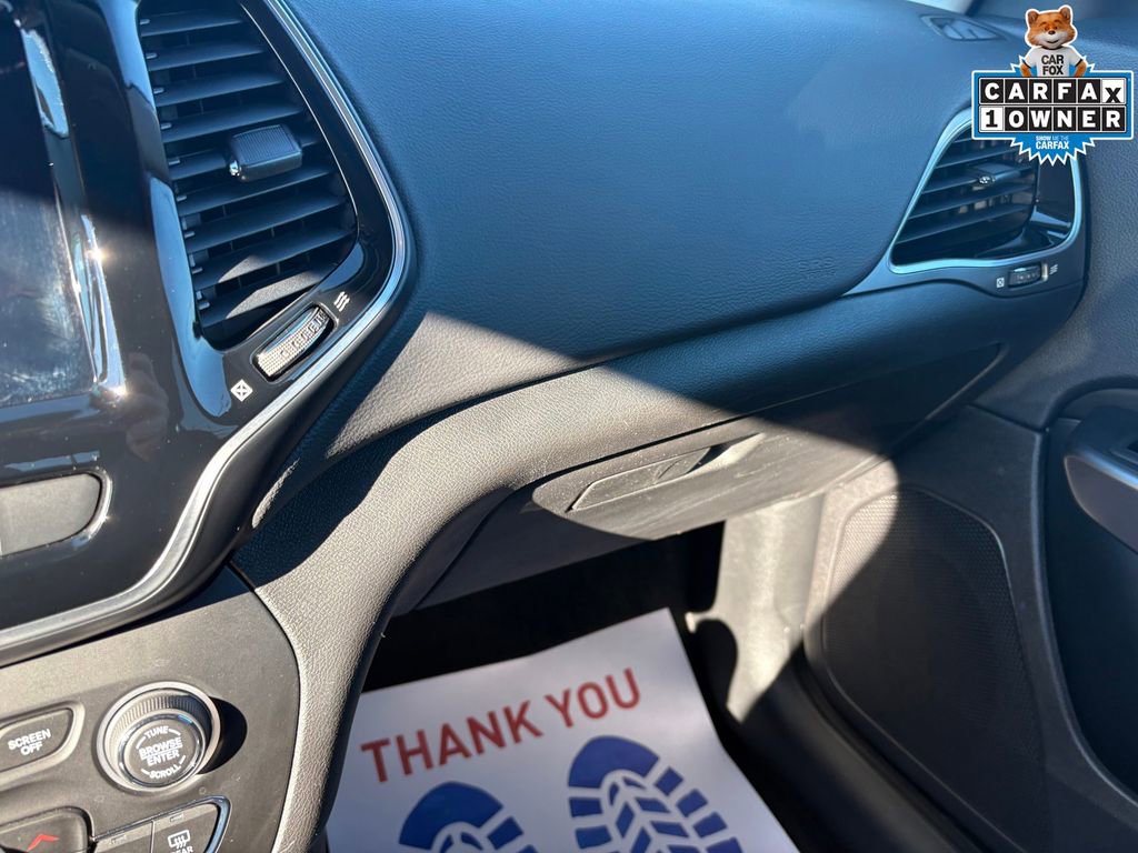 Certified 2022 Jeep Cherokee Limited image 24