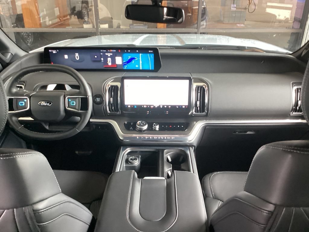 New 2026 Ford Expedition Platinum w/ Stealth Appearance Package AWD/4WD image 62