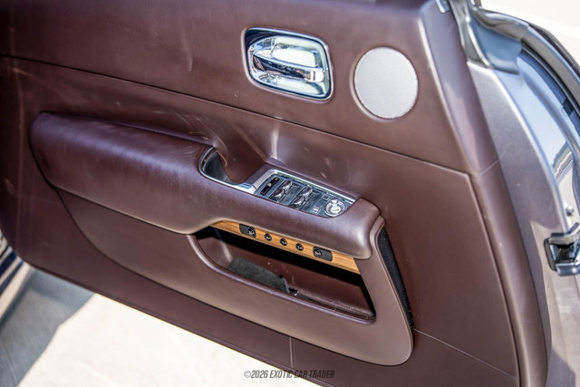 Used 2016 Rolls-Royce Wraith RWD image 32
