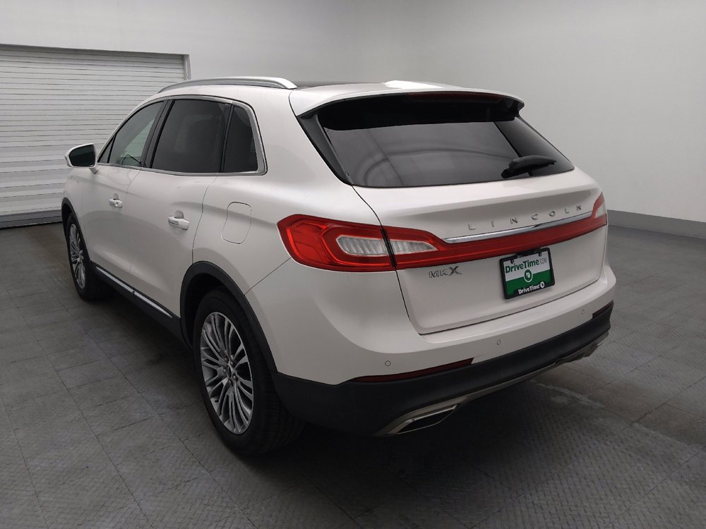 Used 2017 Lincoln MKX Reserve w/ Cargo Utility Package FWD image 5