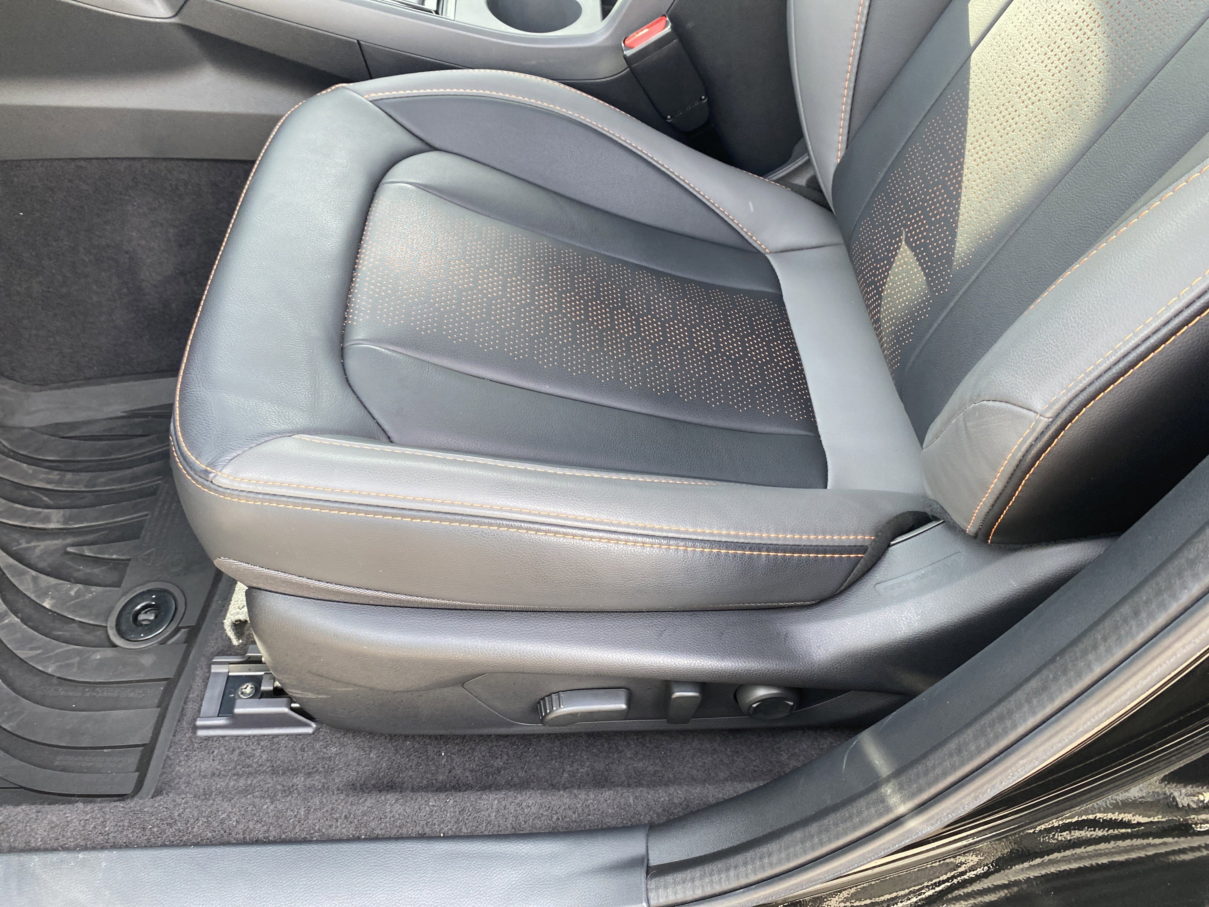 Used 2025 Subaru Crosstrek 2.5i Limited w/ Crosstrek Mirror Package image 15