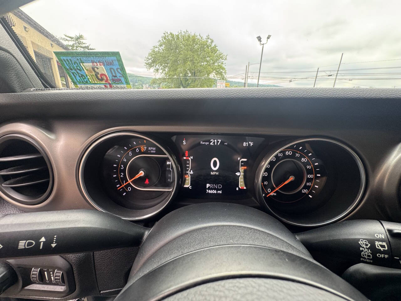 Used 2018 Jeep Wrangler Unlimited Sport S AWD/4WD image 39