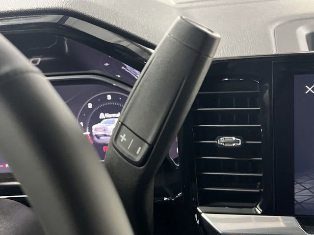 New 2026 GMC Sierra 1500 SLE image 16