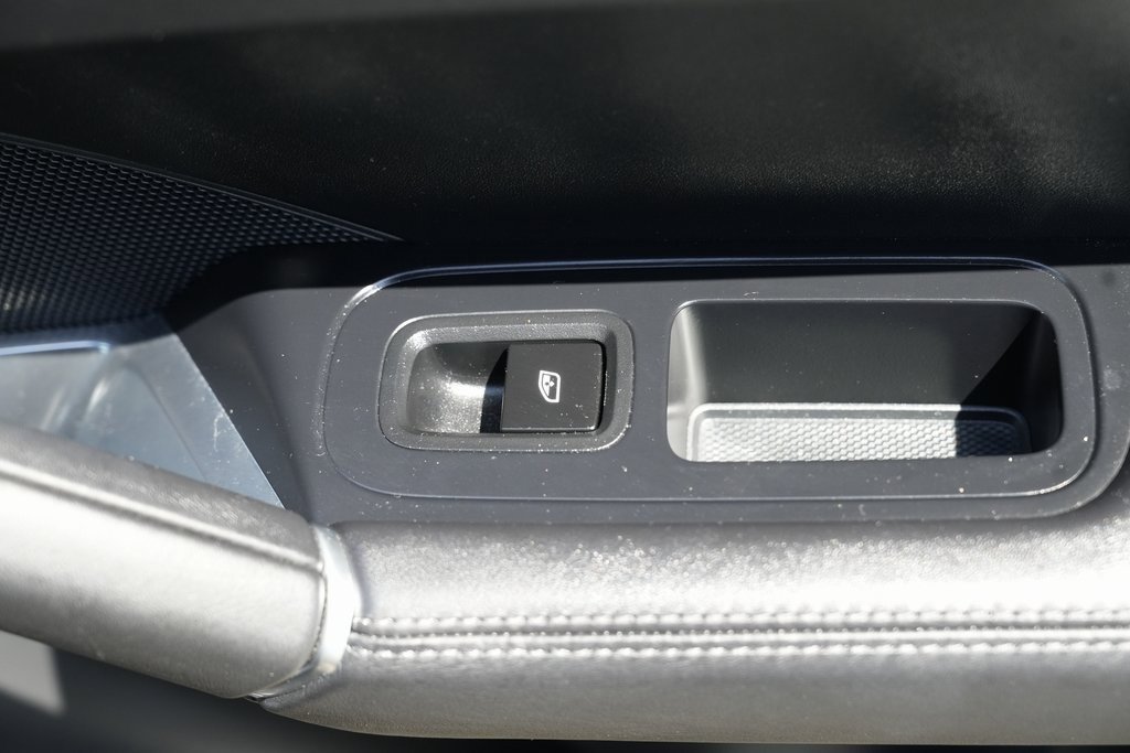 Used 2022 Porsche Cayenne Turbo image 39