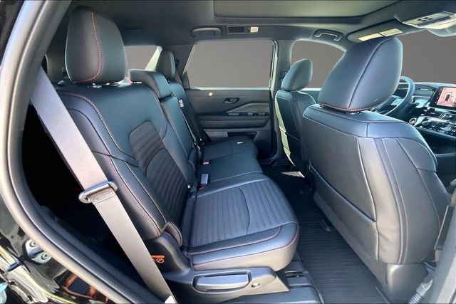 New 2026 Nissan Pathfinder Rock Creek AWD/4WD image 10