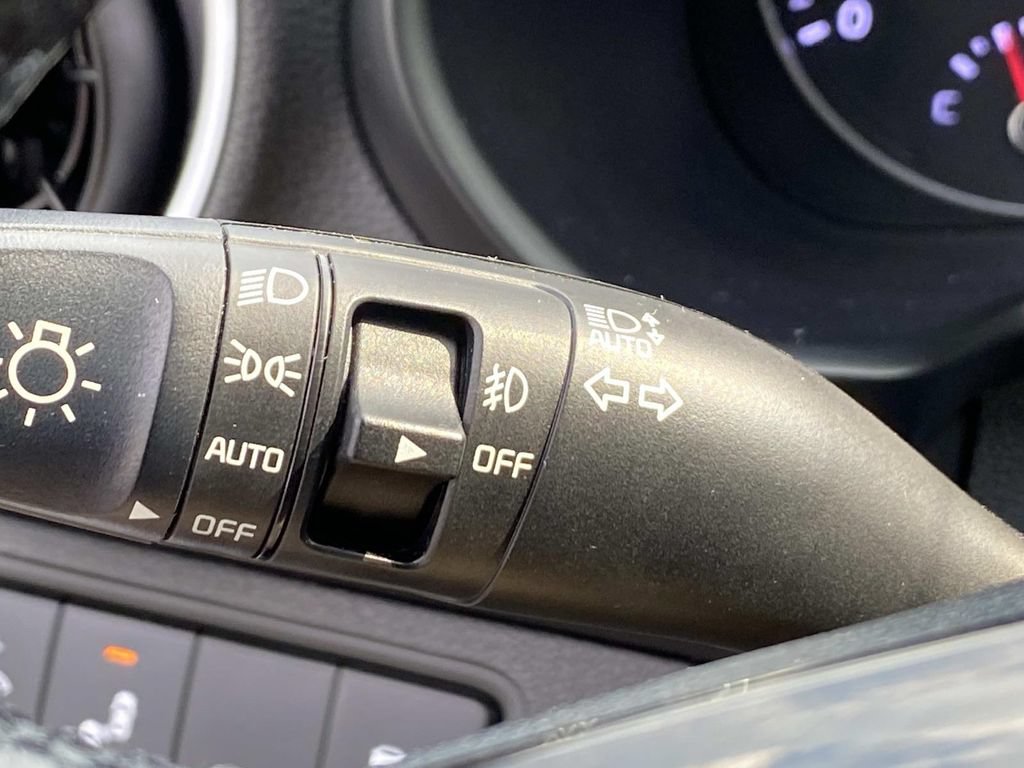 Used 2023 Kia Forte GT-Line w/ GT-Line Premium Package FWD image 19