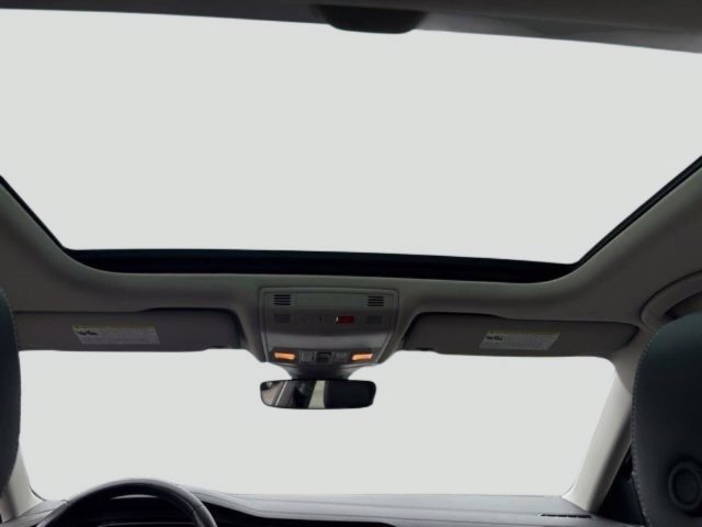 Used 2024 Volkswagen Jetta SE FWD image 38