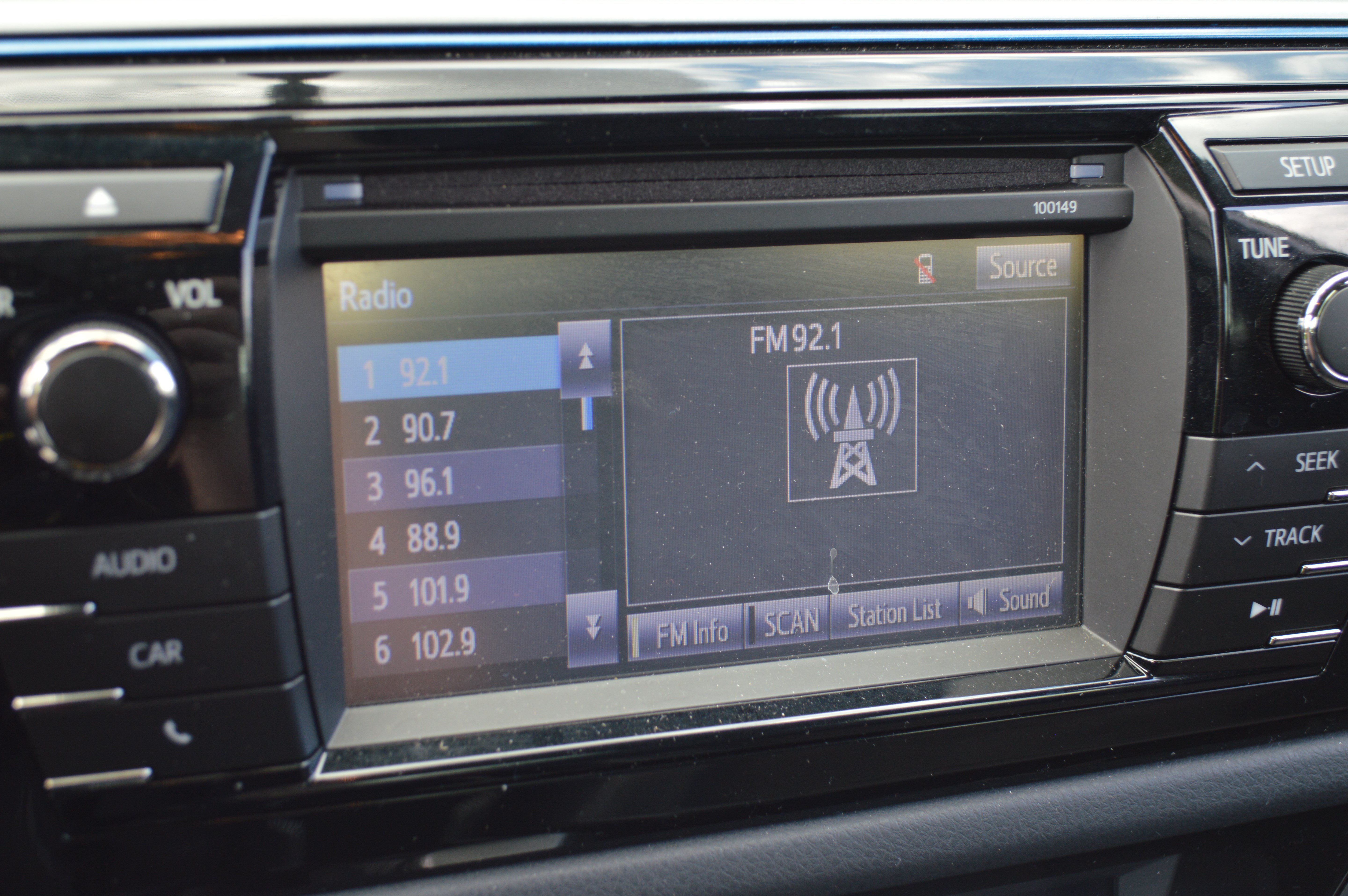 Used 2015 Toyota Corolla S FWD image 18