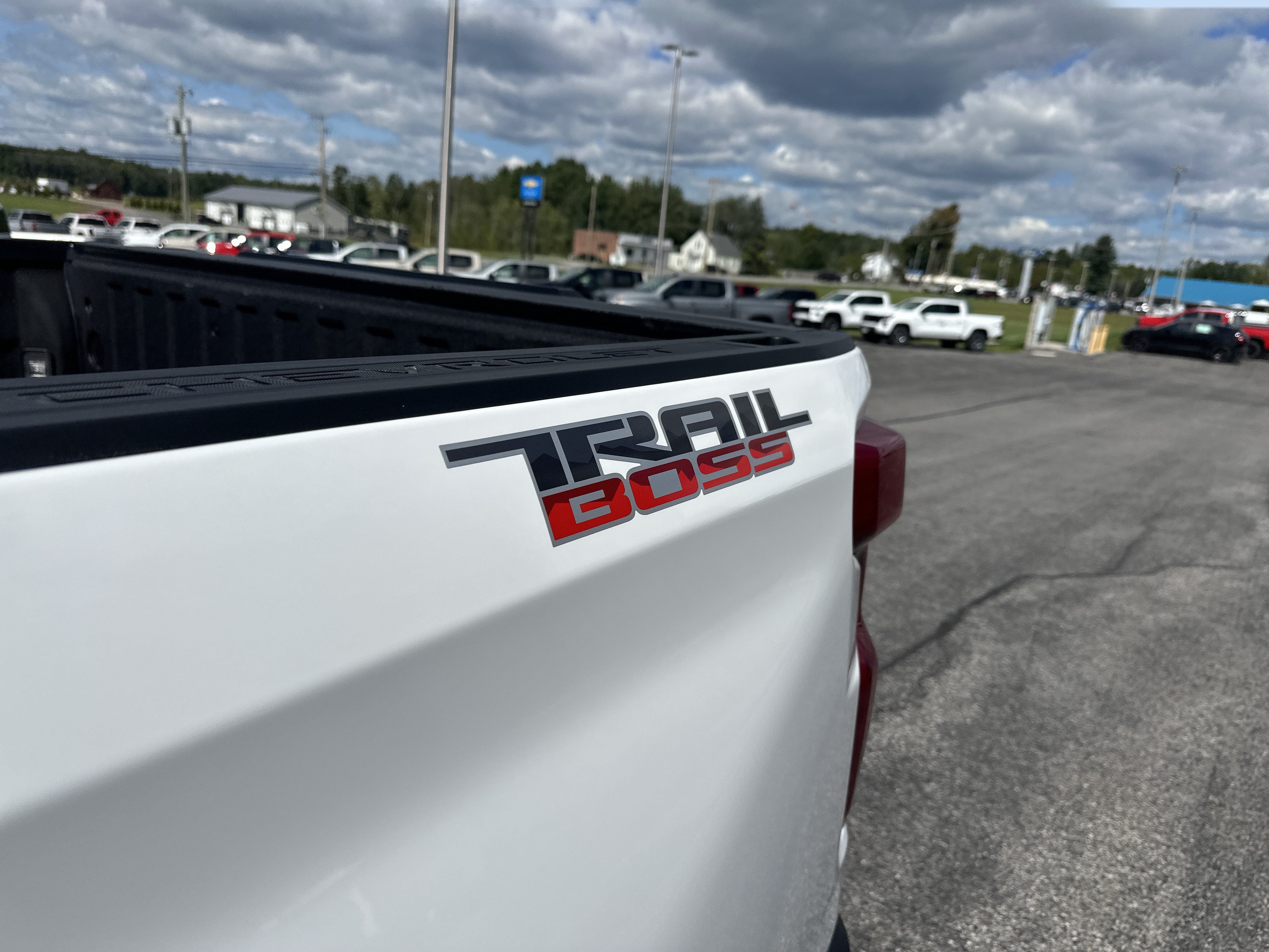 Certified 2024 Chevrolet Silverado 1500 Custom Trail Boss AWD/4WD image 4