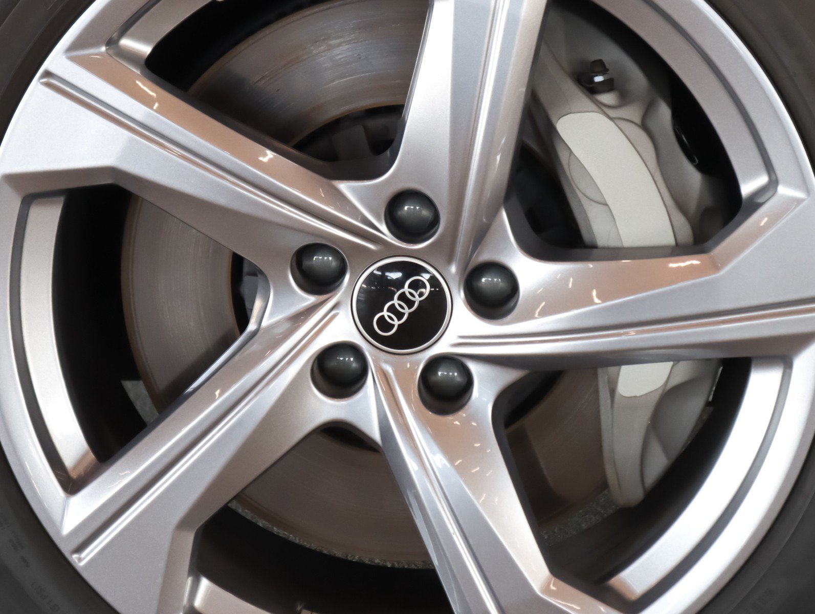 Certified 2025 Audi A6 3.0T Premium AWD/4WD image 7