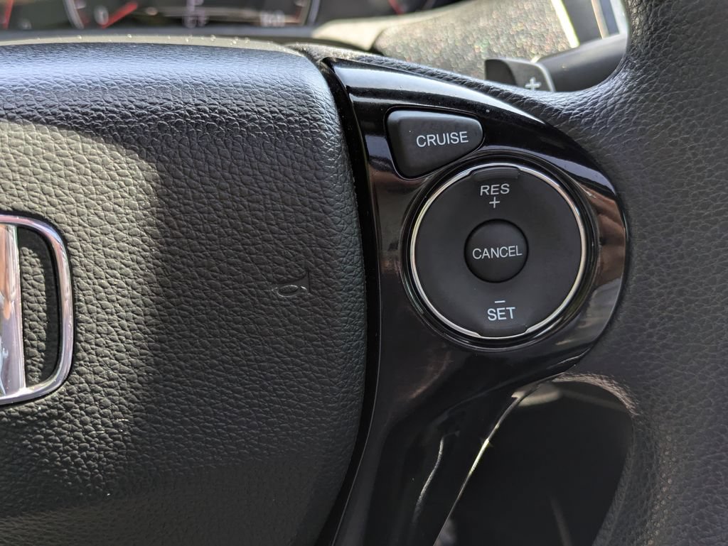 Used 2017 Honda Accord EX image 24