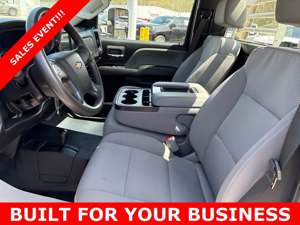 Used 2018 Chevrolet Silverado 3500 W/T w/ WT Convenience Package AWD/4WD image 12