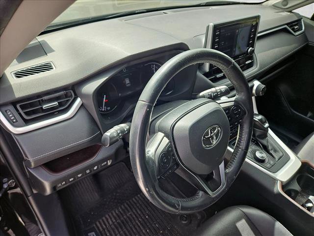 Used 2019 Toyota RAV4 Limited w/ Advanced Technology Package image 9