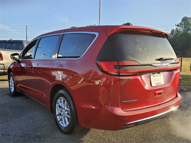 New 2026 Chrysler Pacifica Select image 9