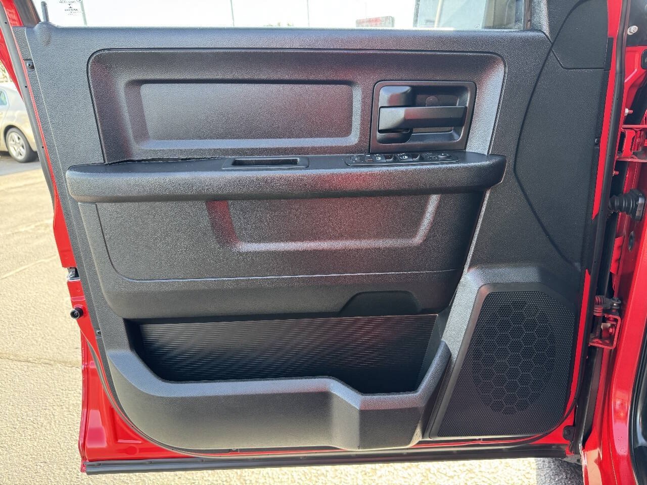 Used 2014 RAM 1500 Tradesman RWD image 17