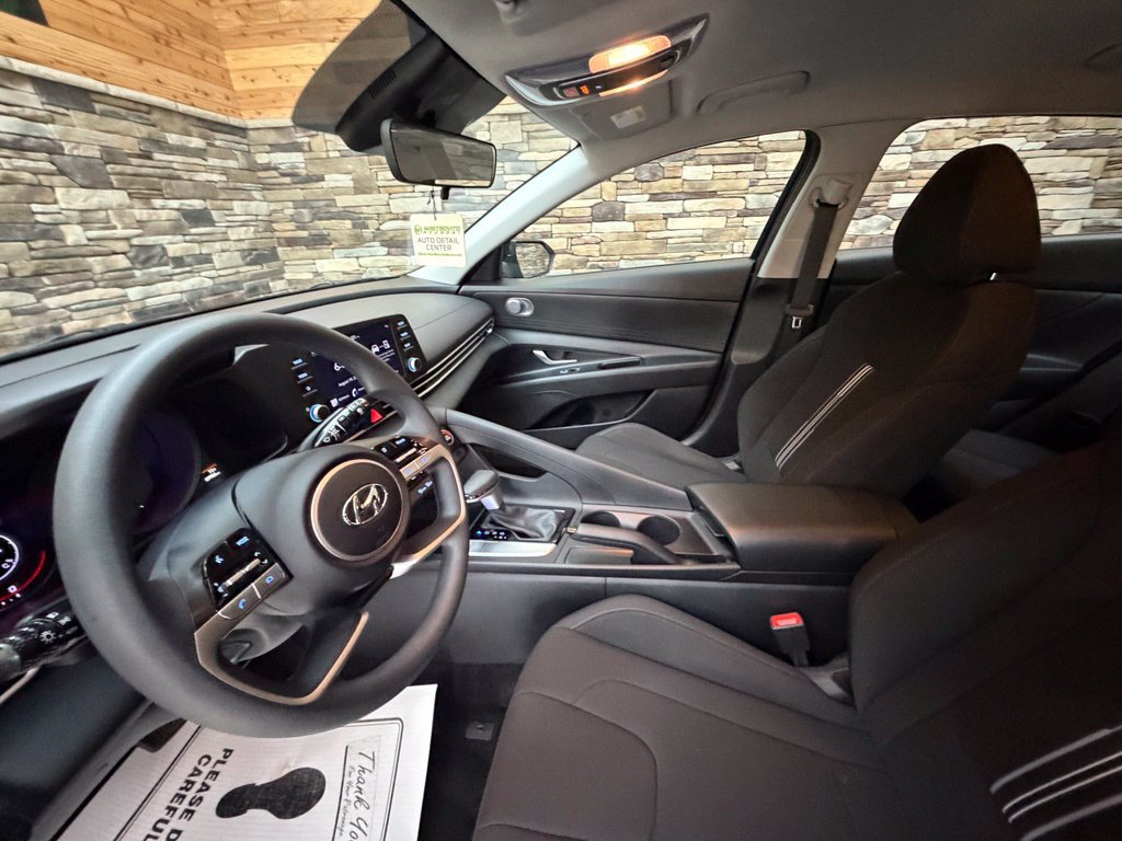 Certified 2023 Hyundai Elantra SEL FWD image 22