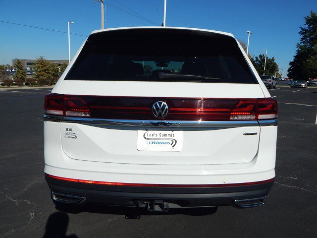 Used 2024 Volkswagen Atlas SE image 4
