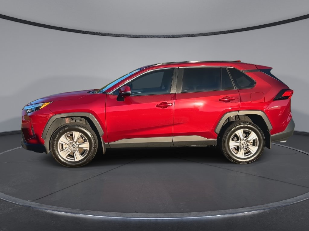 Used 2025 Toyota RAV4 XLE w/ Convenience Package FWD image 5