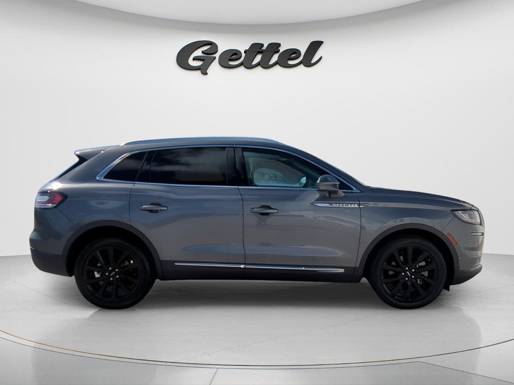 Used 2022 Lincoln Nautilus Reserve w/ Equipment Group 201A FWD image 4