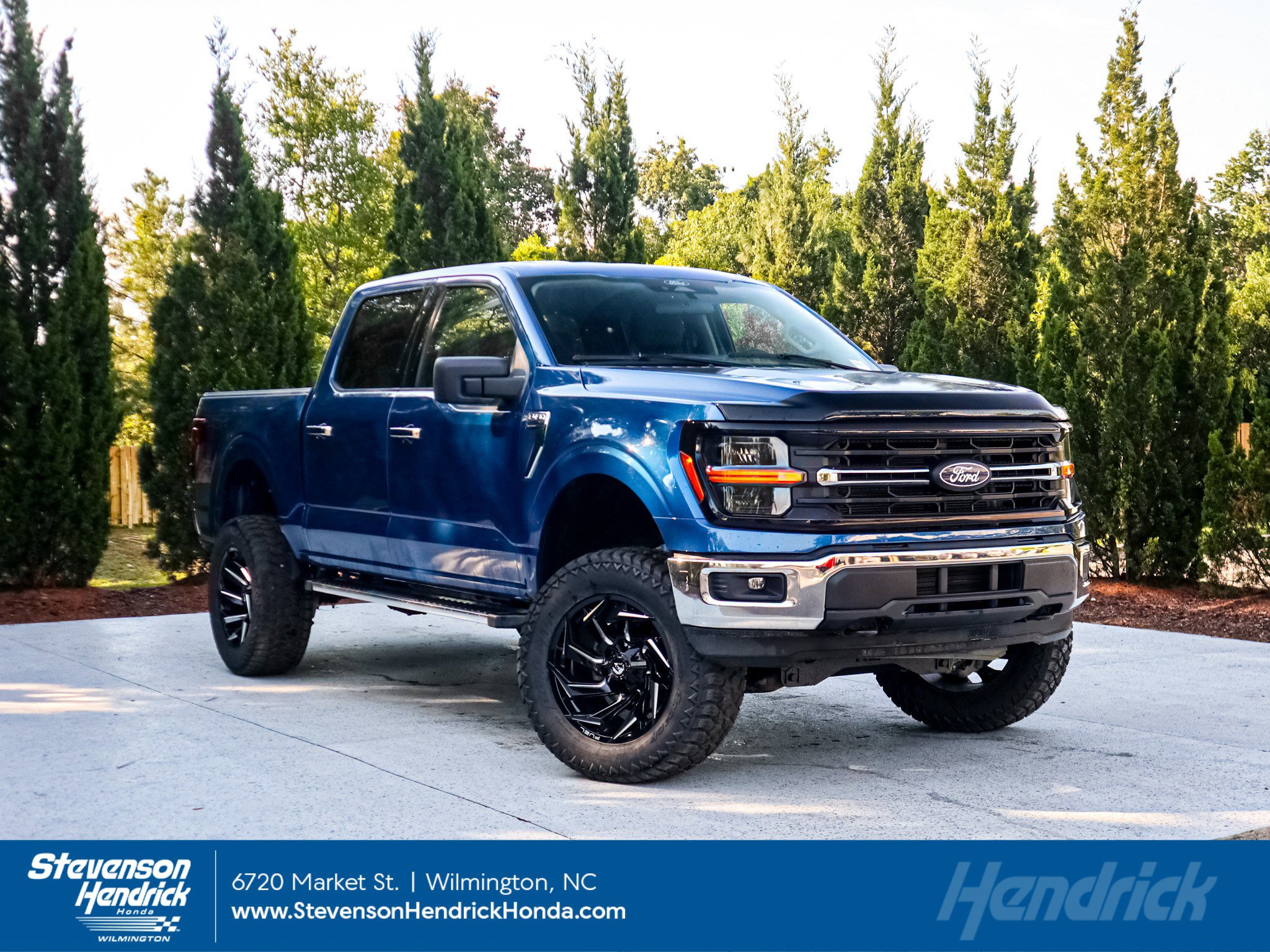 Used 2025 Ford F150 XLT w/ Equipment Group 301A Standard AWD/4WD image 1