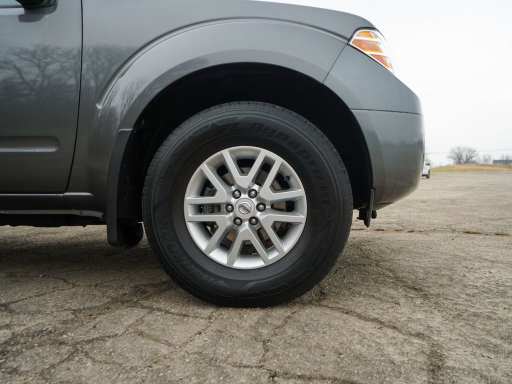 Used 2021 Nissan Frontier SV w/ SV Utility Package image 11