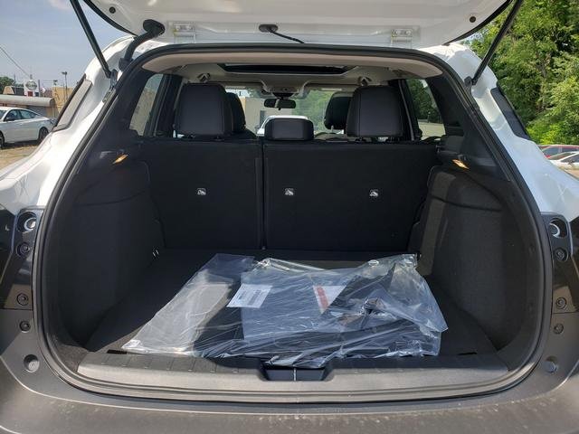 New 2025 Nissan Kicks SR w/ SR Premium Package image 6