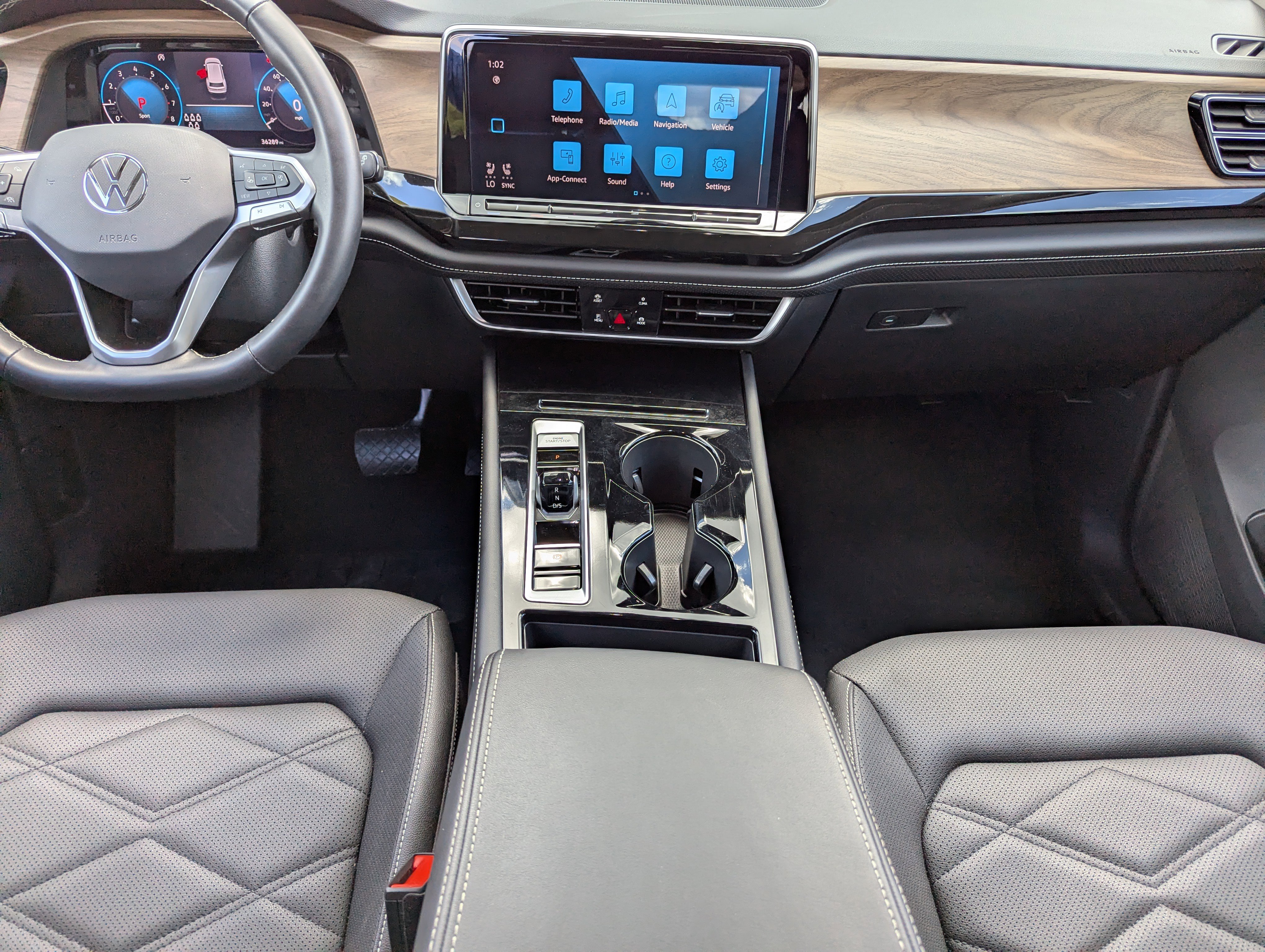 Used 2025 Volkswagen Atlas SE image 15